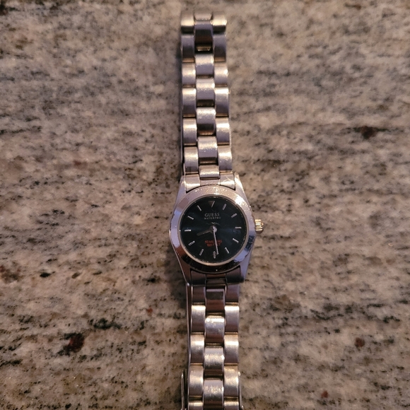 GUESS Watch - Picture 3 of 5